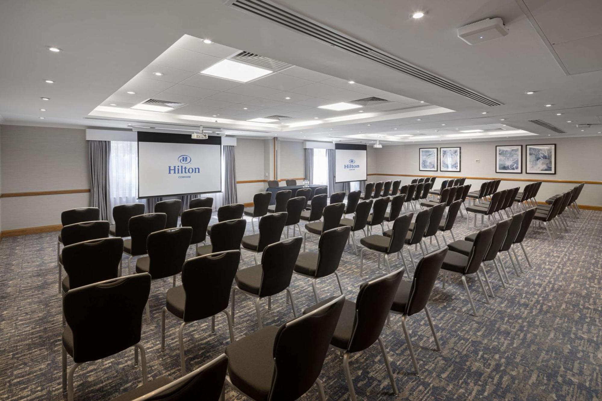 Hilton Cobham Hotel Ngoại thất bức ảnh